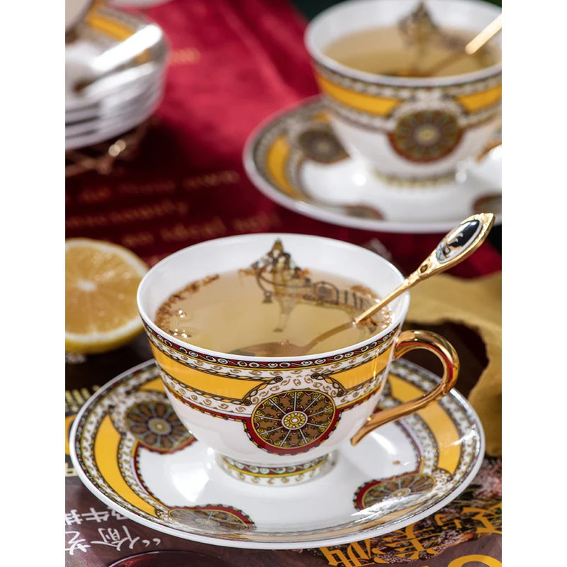 Европейский высококачественный костяной фарфоровый набор кофейных чашек