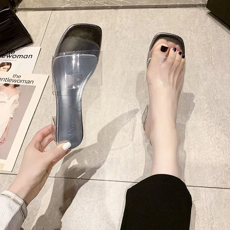 

Female Shoes Loafers Womens Slippers Outdoor Med Glitter Slides Transparent Heel Square heel Rubber Flip Flops 2021 Summer Jelly