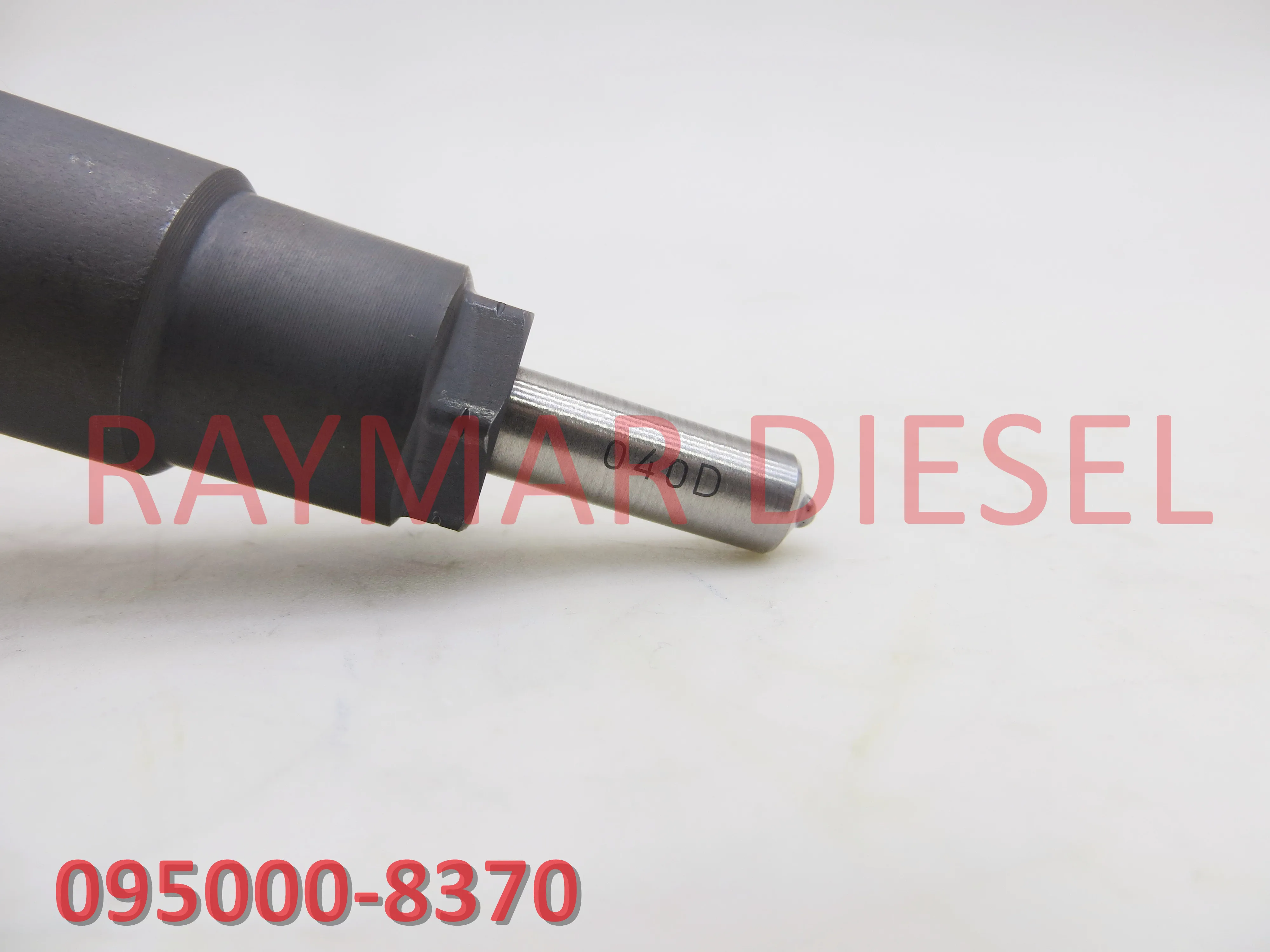 

Genuine Diesel Common Rail Fuel Injector 095000-8370, 8981192280 FOR D-MAX 4JJ1 ENGINE