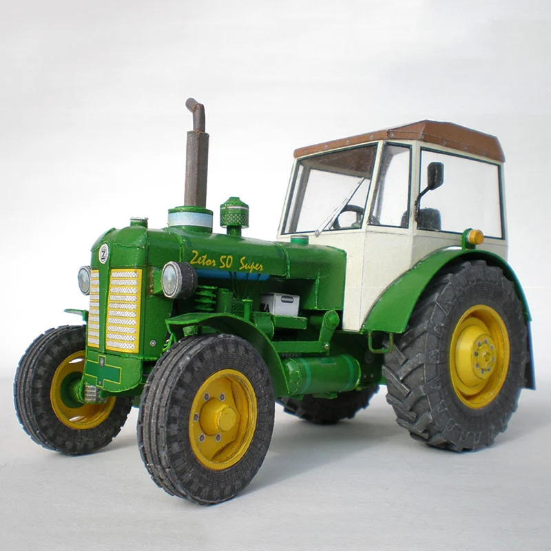 Трактор Zetor 50 Super 1:32 складная 3D-модель бумаги из чешского оригами для подростков и