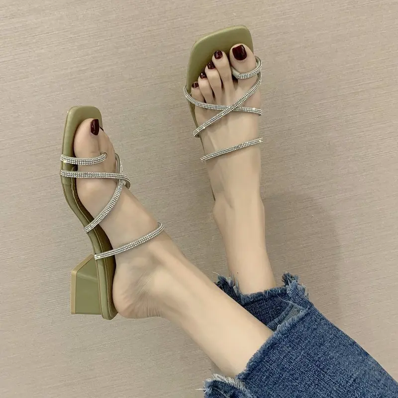 

Women's Shoes Slippers Outdoor 2021 Summer New Fashion Thick Heel Rhinestone Cross Belt Open Toe Sandals Tenis Feminino