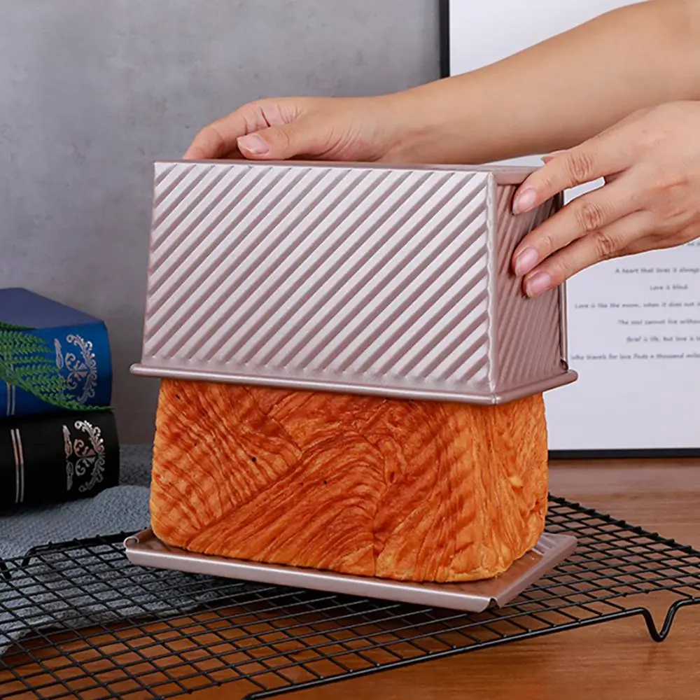 

Rectangular Loaf Pan Carbon Steel Non-stick Bellows with Cover Toast Box Mold Bread Mold Eco-Friendly Baking Tools for Cakes