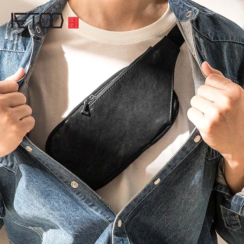 AETOO Leather Tide men's chest bag, ultra-thin one-shoulder bag, head leather retro slant bag