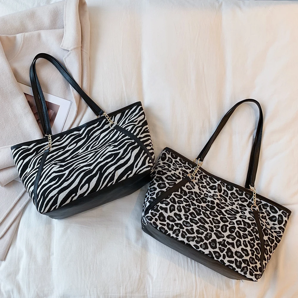 

Vintage Zebra Leopard Print Shoulder Bag Female Casual Large Capacity Tote Shopping Bags Winter Plush Handbags Women's Bags New