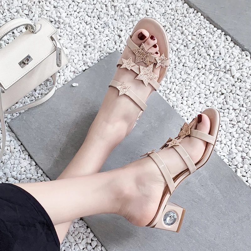 Женские сандалии на квадратном каблуке 5 см персиковые босоножки без застежки