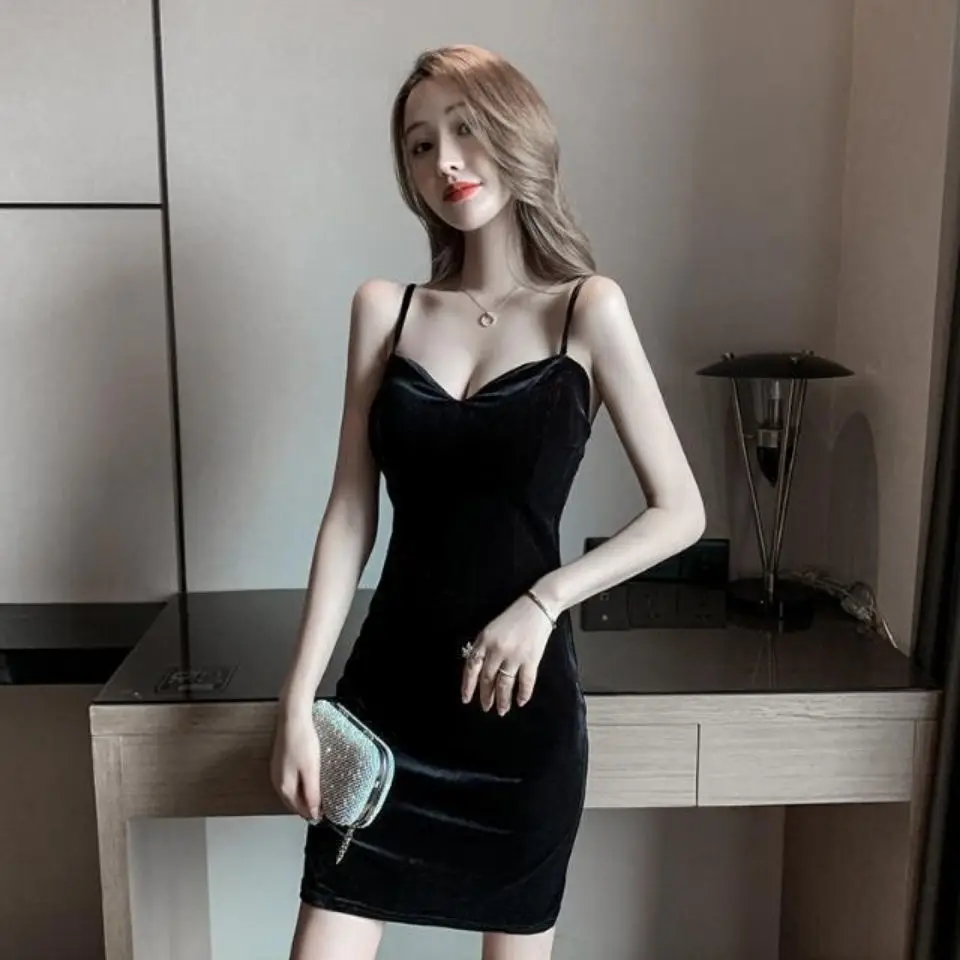 

Spring and summer new spice girl suspender dress with gold velvet dress with air bag hip skirt