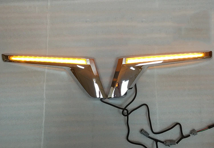 

Светодиодные дневные ходовые огни RQXR с указателем поворота для Toyota land cruiser LC200 4000 4600 2016-2018