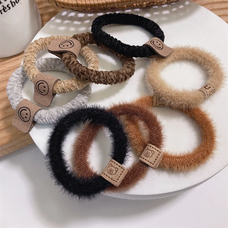 

Женская плюшевая резинка для волос со смайликом, однотонная зимняя эластичная резинка для волос, заколка для конского хвоста, модные аксесс...