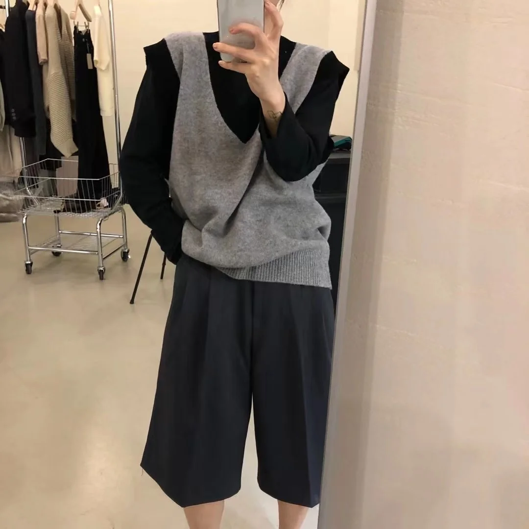 Шерстяной вязаный жилет с V-образным вырезом в Корейском стиле |