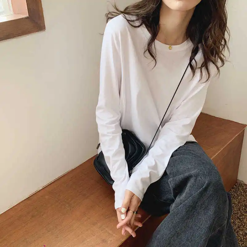 

White Long Sleeve T-Shirt women's loose and thin round neck Korean cotton backing shirt autumn winter 2020 solid color top
