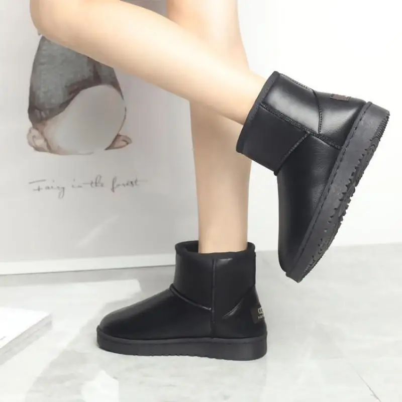 

2021 New Fashion Non-slip Fashion Short Tube Snow Boots Winter Waterproof Leather Flat Cotton Shoes Women Short Boots