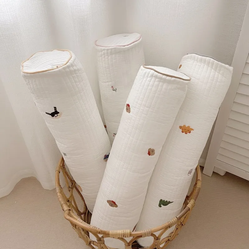 

Korean Quilted Baby Crib Bumper for Babies Bear Dinosaur Embroidery Cotton Boys Girls Newborn Cot Bumper Baby Crib Protector