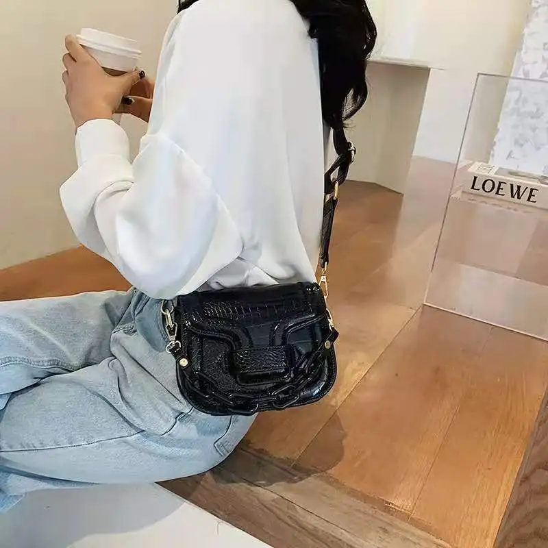 

Women's Bag Fashion All-Go Saddle Bag Fashion Bag Acrylic Chain Shoulder Bag White Crossbody Bag Women's Small Handbag