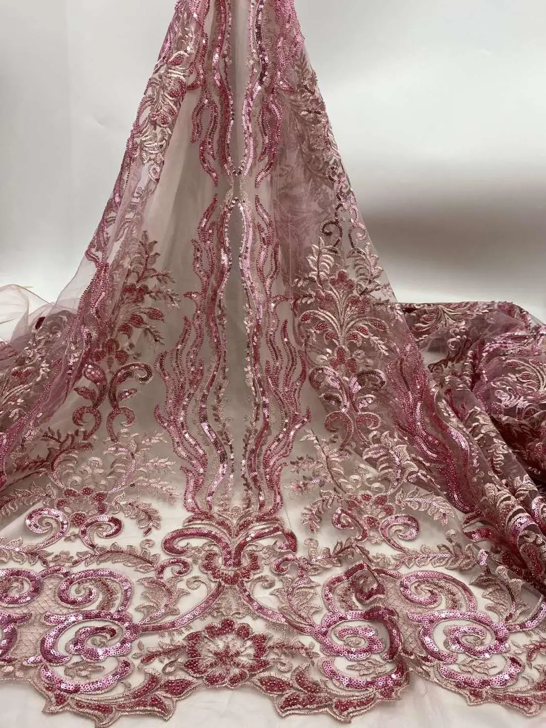 

Laest beads embroidery fabric beads high-end evening dress/prom dress design embroidery French mesh lace wedding dress