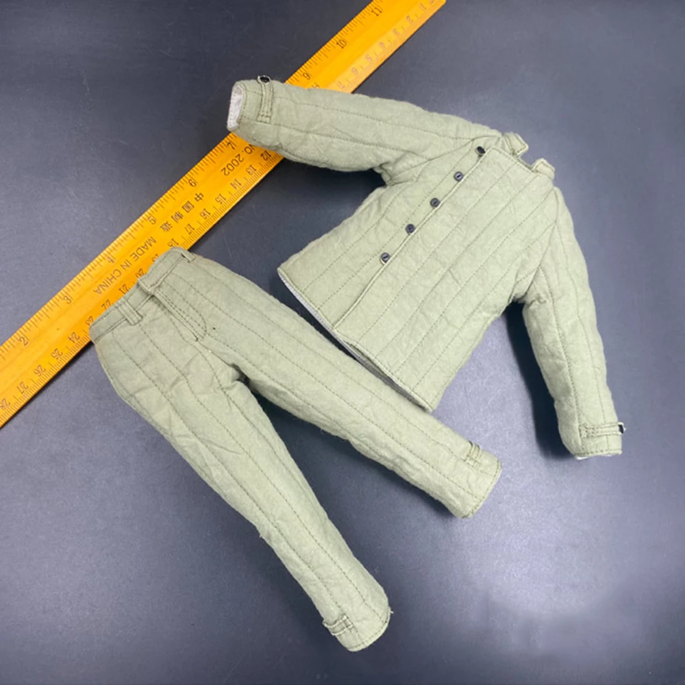 

1/6th QOTOYS QOM-1018 Green Orange The Chinese Hero Volunteer Winter Combat Cotton Coat Pant Full Set Model For Doll Action