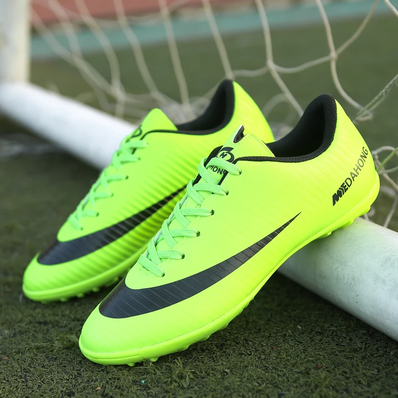 New Professional Men Kids Turf Indoor Soccer Shoes Cleats Original Superfly Futsal Football Boots Sneakers Men Chaussure De Foot