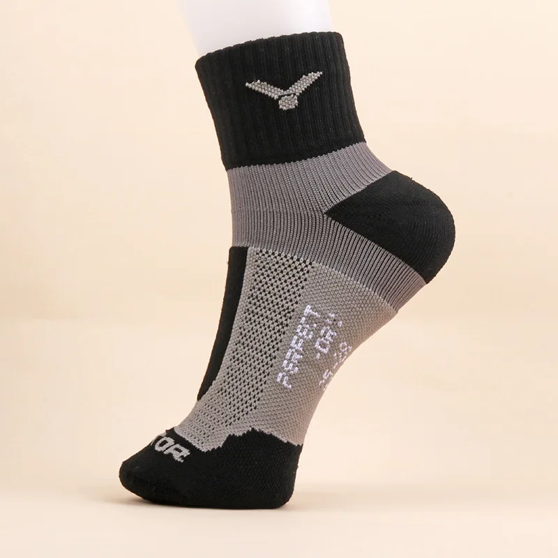 

3 Pairs Man Badminton Socks Thick towel bottom Cotton Socks for Sport Running basketball sweat-absorbent Socks ropa hombre New