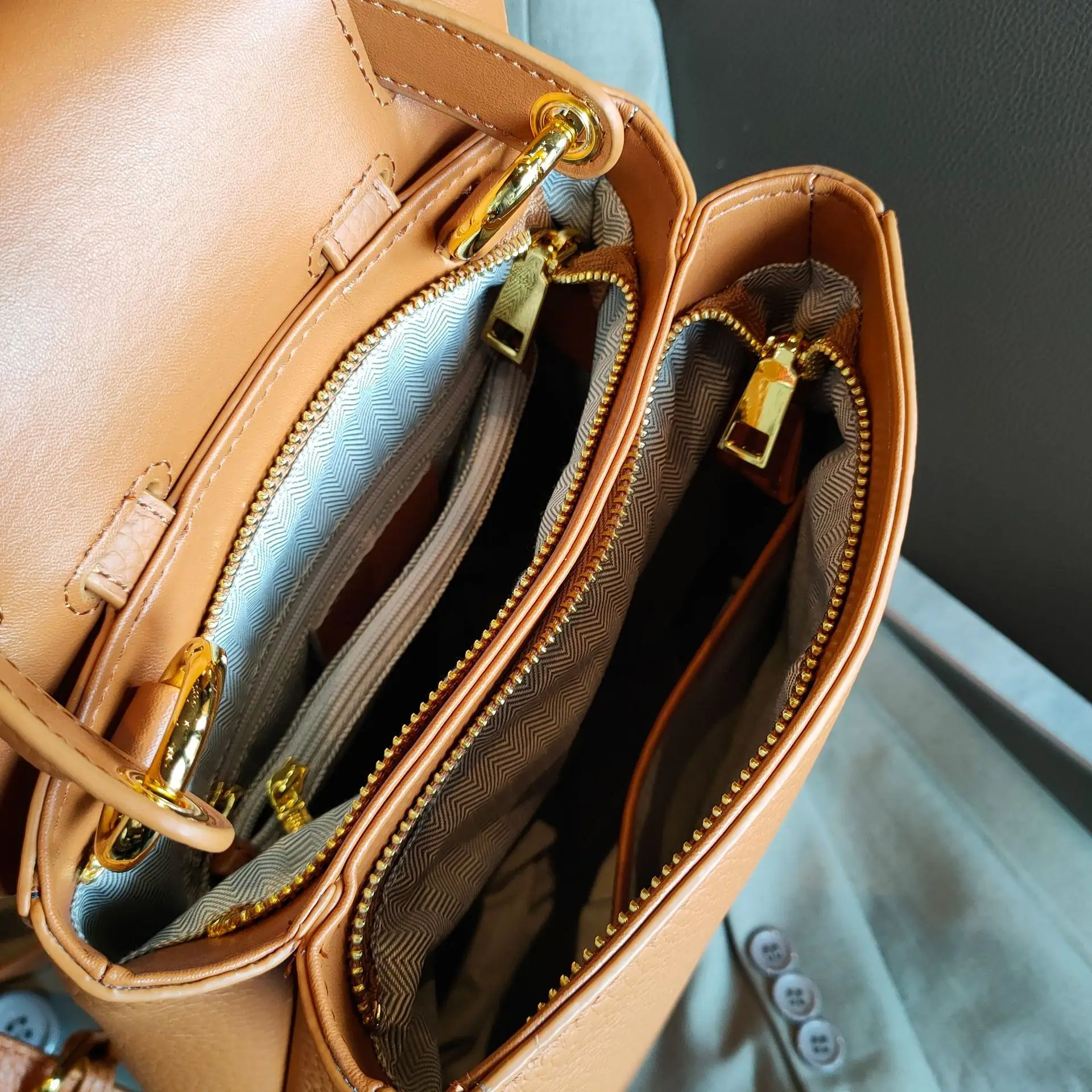 Женский рюкзак из мягкой натуральной кожи школьный ранец для девочки