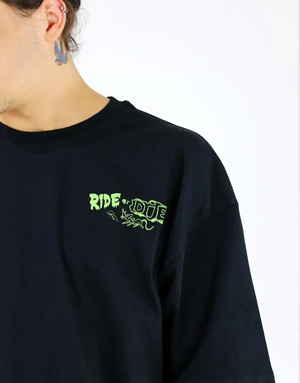 

Design Oversized Neon Dragon Men's T-Shirt