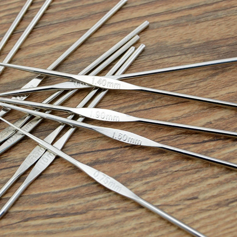 

14Pcs 0.5-1.9mm Crochet Hooks Aluminum Small Lace Yarn Weave Knitting Needles Hook For Dolls Tools Hooks For Knitting 14 Sizes