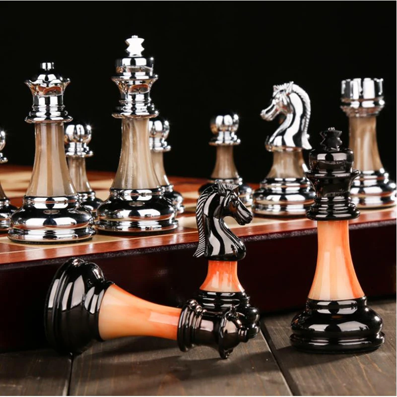 

King Height 89MM Chess Pieces Luxury Metal Chess Figures Professional Folding Family Board Games Chess Home Ornaments Collection
