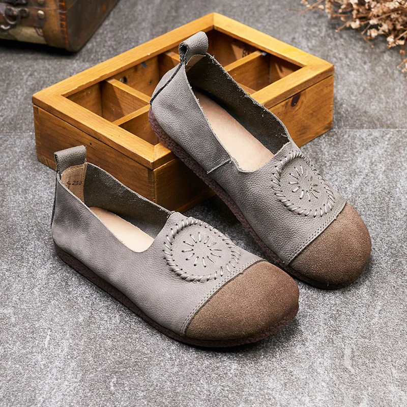 Женские кожаные лоферы мягкая обувь серого цвета весенняя женская на плоской