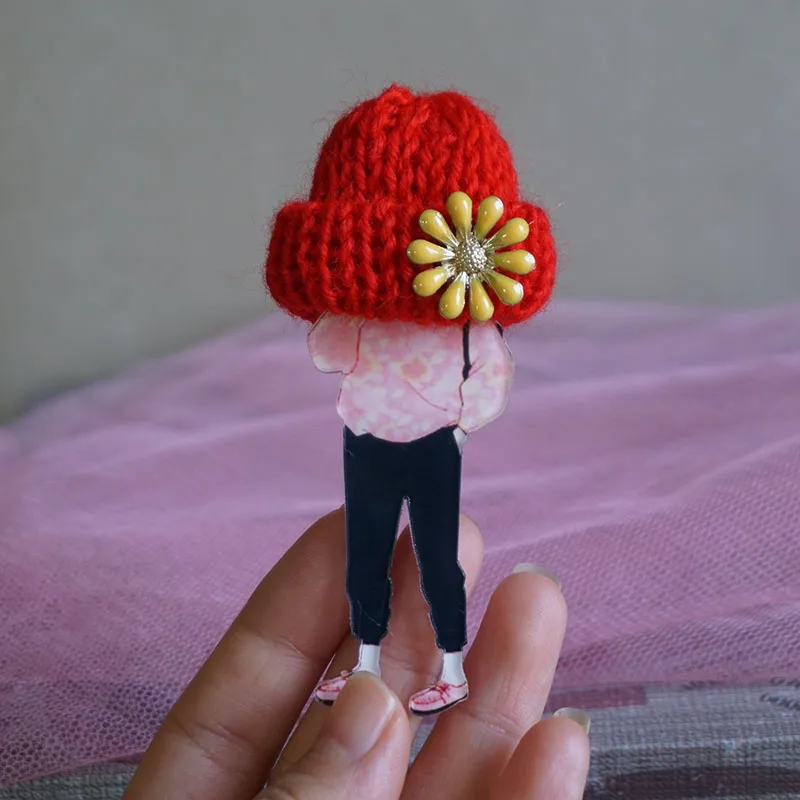 

Woman Acrylic Badges Fashion Retro Vintage Pins For Clothes Kawaii Brooch Pin 2021 Gifts