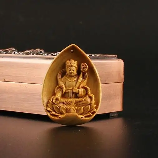 

Chinese Exquisite Boxwood Hand Engraving Marici Bodhisattva Pendant Buddha Statue Small Gift