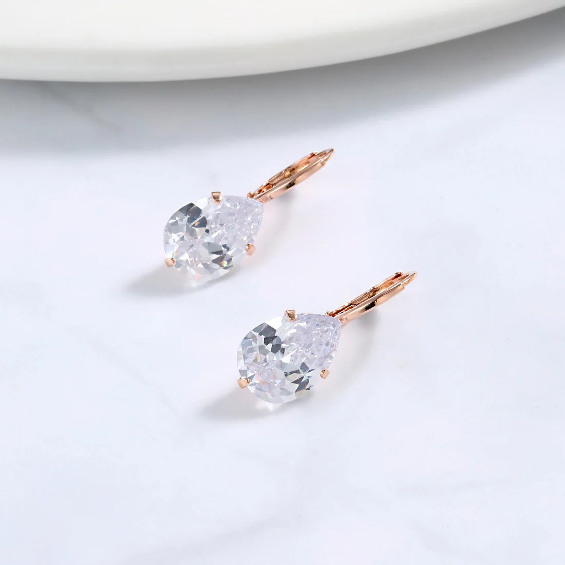 Neoglory Белый капли воды крюк из циркония серьги-кольца для женщин с покрытием