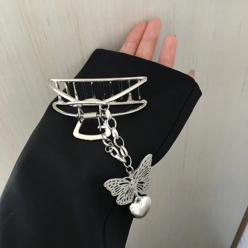 

Large Hollow Out Butterfly Love Heart Pendant Hair Pins For Women Girl Vintage Metal Silver Color Harajuku Hair Clip Jewelry New