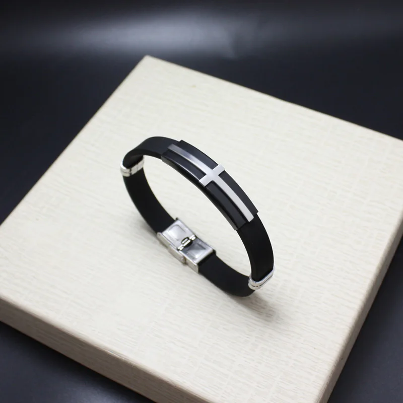 Простой браслет с крестом черного и серебряного цвета мужская бижутерия