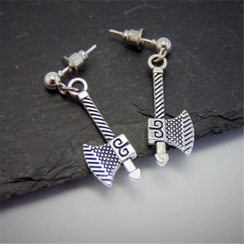 Серьги-гвоздики в виде Боевого Топора шариковые серьги-гвоздики ювелирные