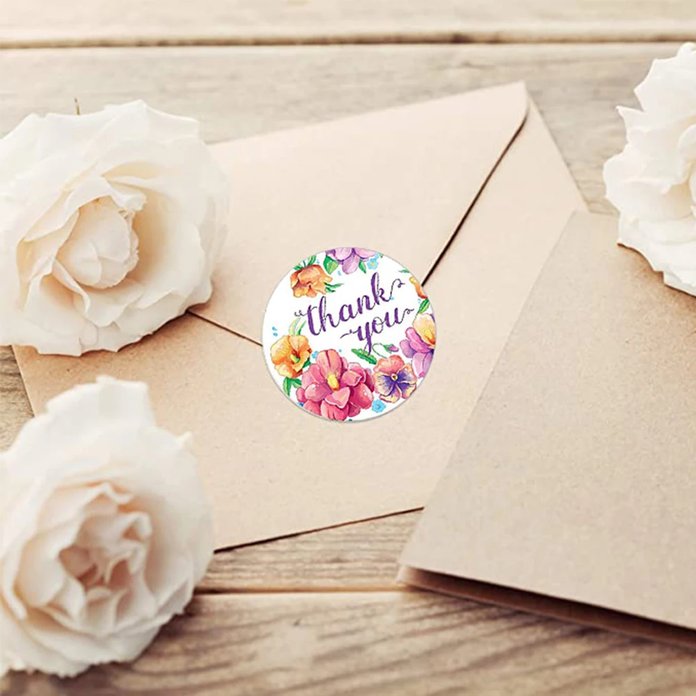 

500pcs/roll Scrapbooking Animal Flower Pattern Round Thank You Sticker Party Gift Packaging Labels Decorative Stationery Sealing