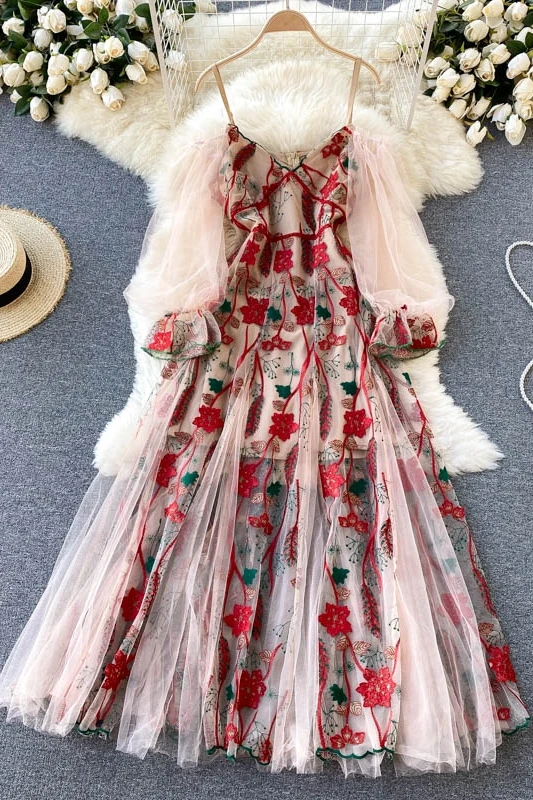 

Ladies style skirt high-end suspender dress scheming strapless net gauze puff sleeve stitching heavy embroidery dress