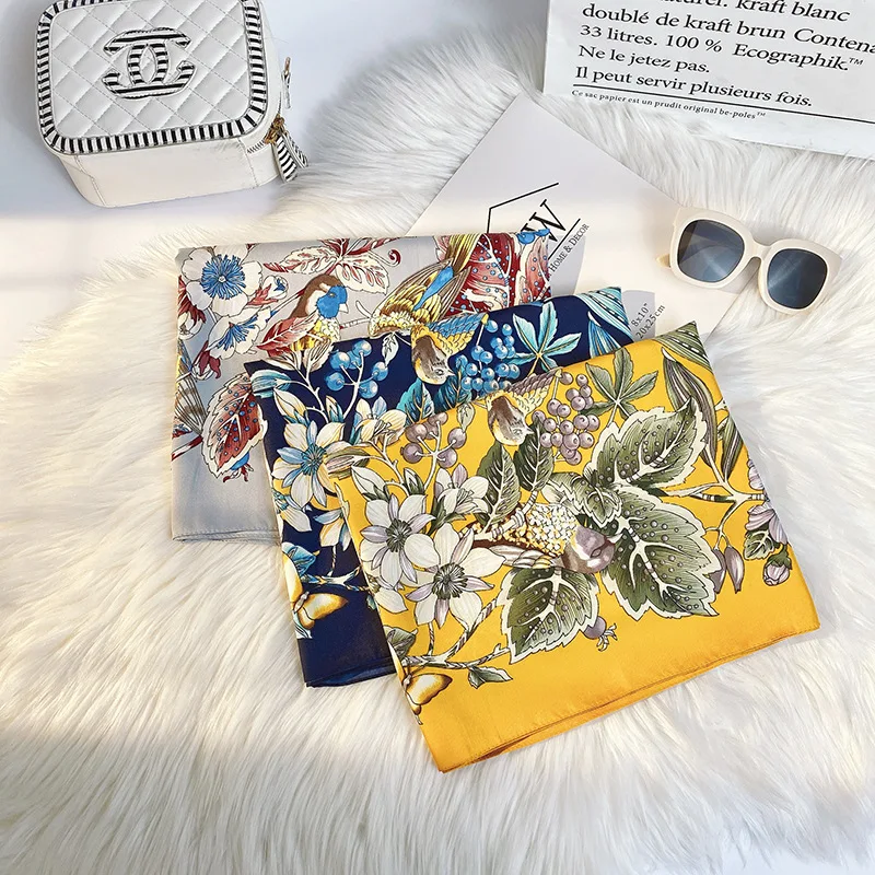 Саржевый женский декоративный маленький квадратный шарф с принтом в японском и