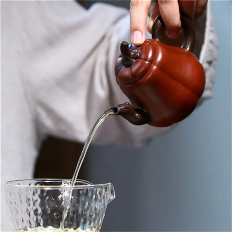 

Creative Yixing Purple Clay Teapot Handmade Teapot Raw Ore Clear Cement Two-color Eggplant Kung Fu teapot gift Zisha Teapot