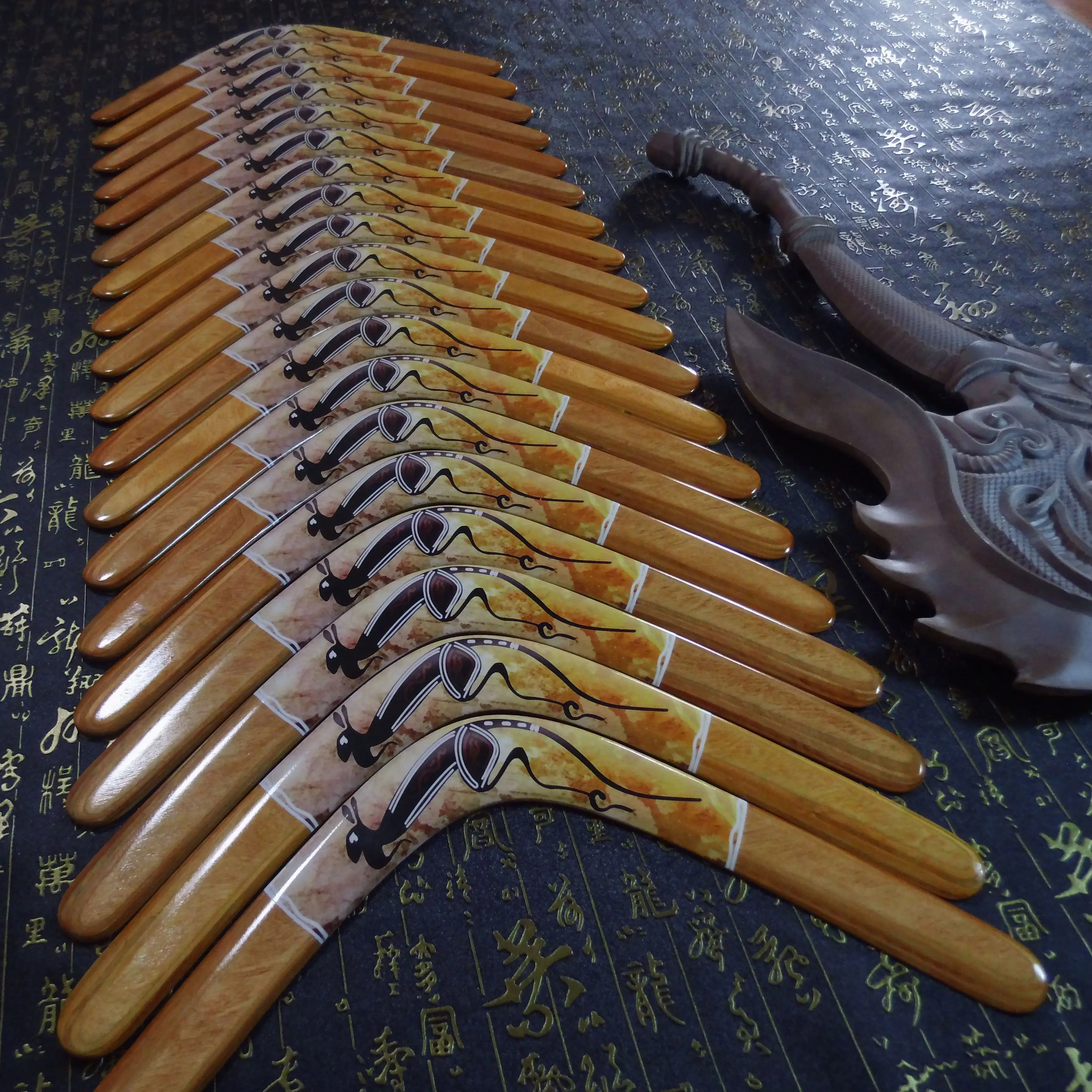 Купите один получите бесплатный ручной работы Деревянный бумеранг расстояние