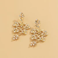 1 pair big leaves shape stud earrings hollow alloy faux pearl rhinestone women earrings wedding jewelry