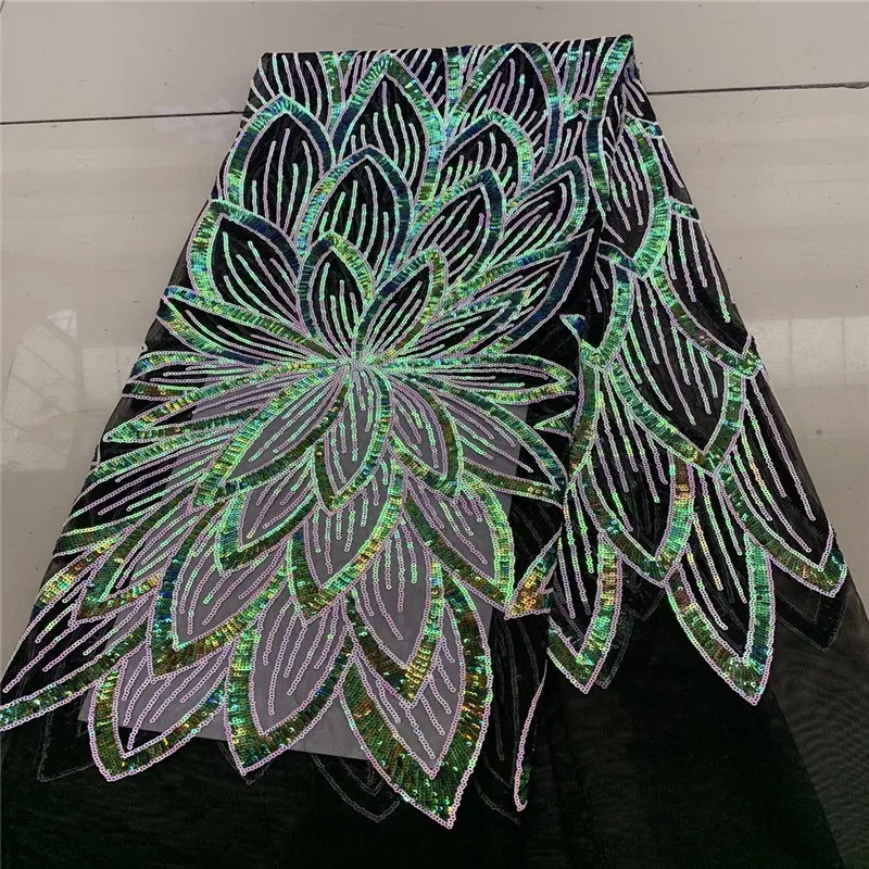 Высококачественная кружевная ткань с большими блестками черного цвета 2019