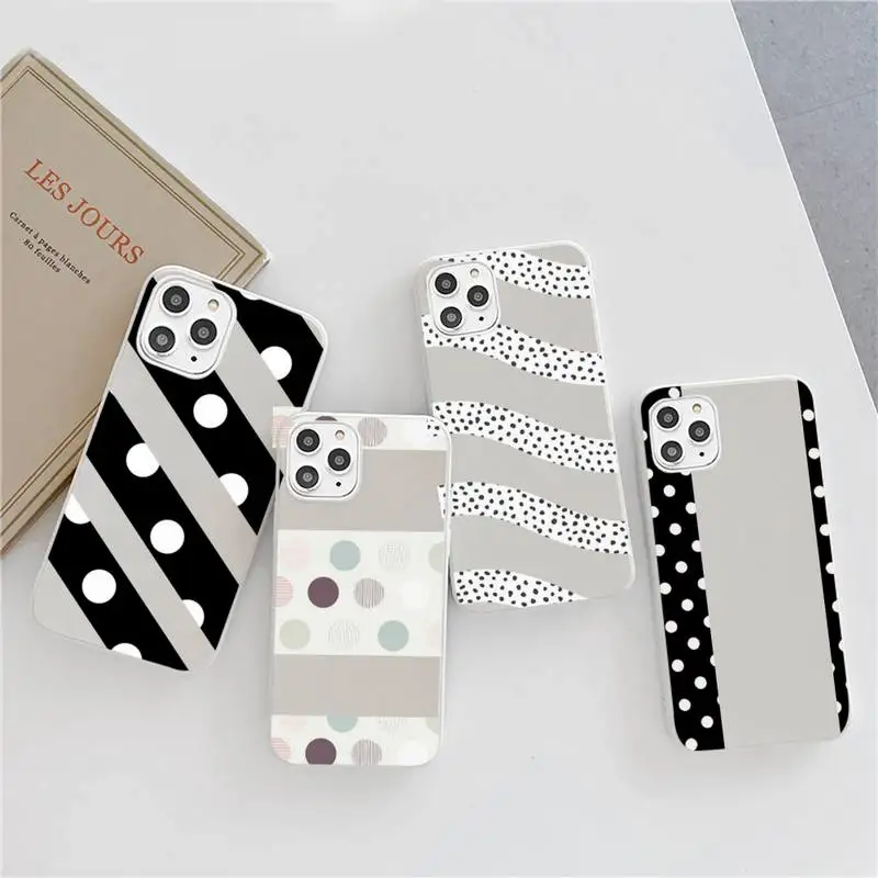 

Black And White Polka Dot Phone Case Candy Color for iPhone 6 6S 7 8 11 12 XS X SE 2020 XR mini pro Plus MAX mobile bags