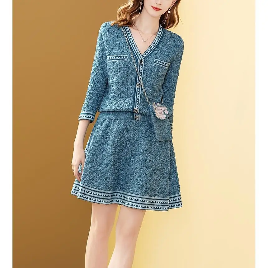 

2021spring/Summer New French Style Retro Anti-Aging Slimming Sweater Knit Two - Piece Suit Dress for Women