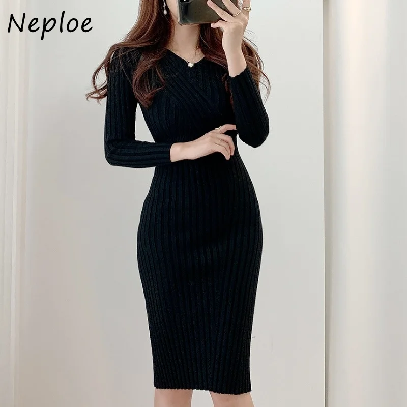 Женское трикотажное платье с V-образным вырезом длинным рукавом | Женская одежда