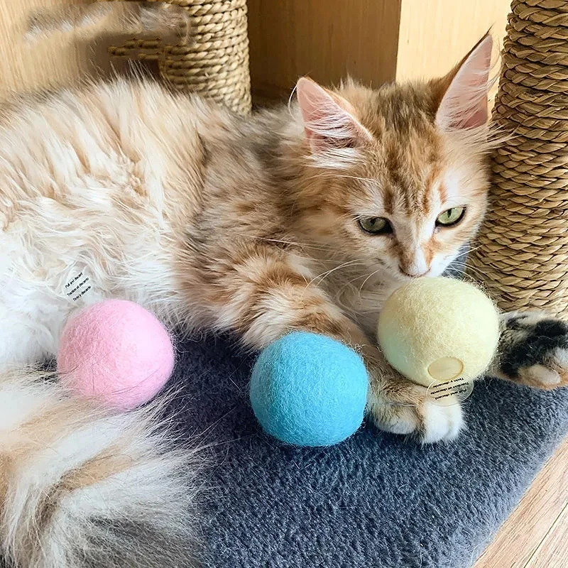 

Cat New Gravity Ball Smart Touch Sounding Toys Interactive Ball Catnip Cat Training Toy Pet Squeaky Attract Entertain Auto Sound