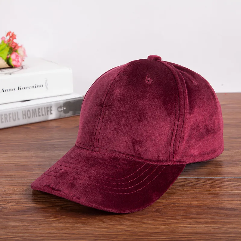 

Korean Version Of The Autumn And Winter New Warm Solid Color Plush Baseball Hair Wild Couple Curve