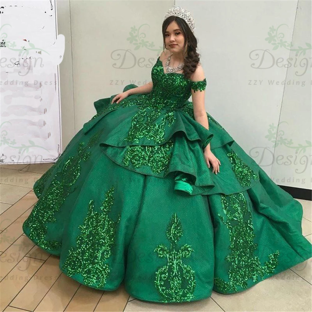

Exquisited Green Satin Off The Shoulder Satin Lace Appliques Ball Gown Court Train Tiered Quinceanera Dresses vestido 15 anos
