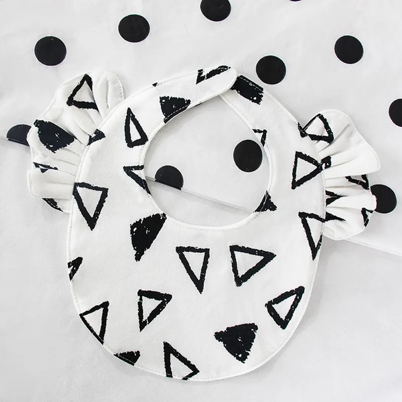 Детские нагрудники двойные хлопковые милые маленькие с принтом крыльев