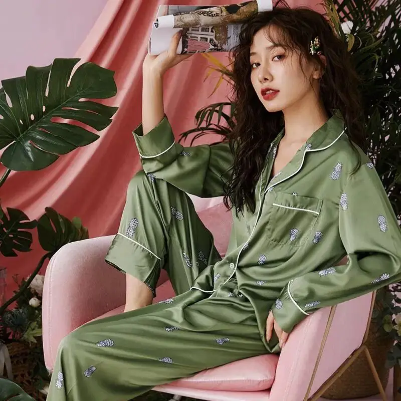 2020 пижамы для женщин ледяной шелк домашний сервис Женская милая девушка