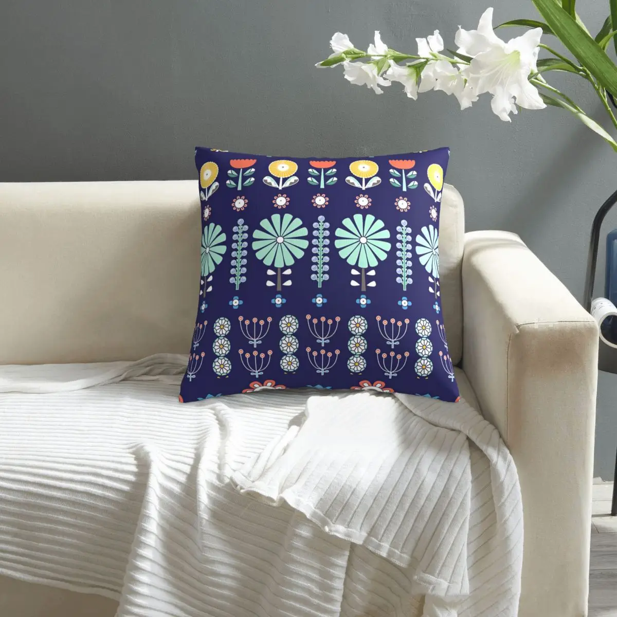 

Linear Flowers In Scandinavian Style Pattern pillowcase printed cushion cover sofa waist pillow pillow cover