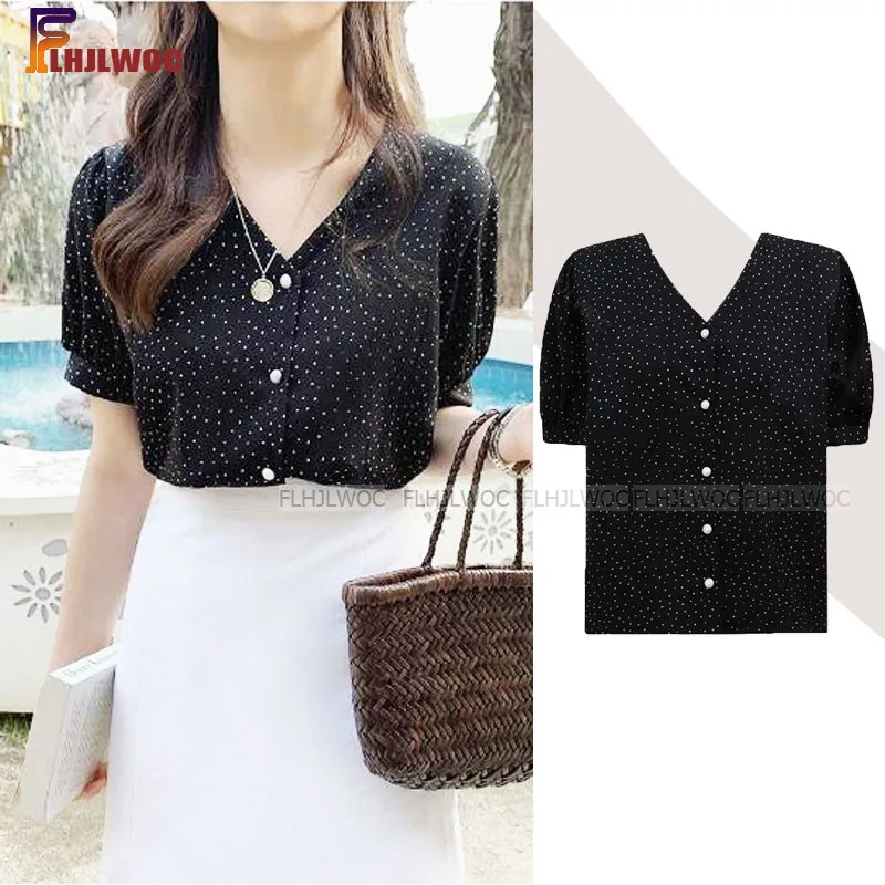 Женская блузка на пуговицах повседневная черная с v образным вырезом в стиле