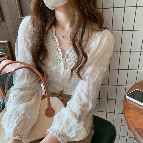 Новинка осени 2021, милые корейские шикарные сетчатые топы, темпераментная кружевная рубашка с V-образным вырезом, женская шифоновая блузка, блуза